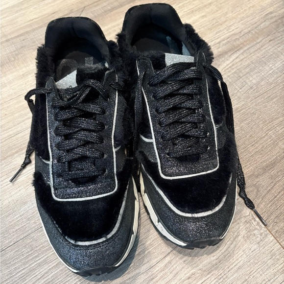 P448 Black and Silver Athletic Shoes - Picture 1 of 4